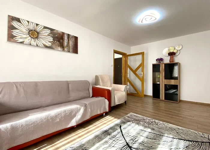Kronstadt - Pet Friendly Apartment